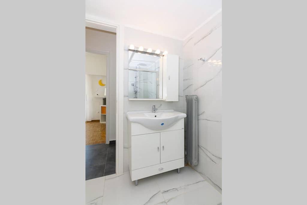 Brand New Stylish 2 Bedroom Apartment Athén Kültér fotó