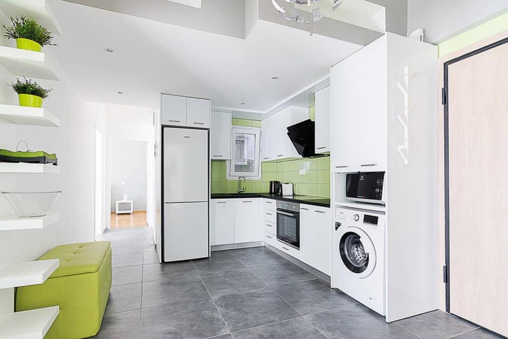 Brand New Stylish 2 Bedroom Apartment Athén Kültér fotó